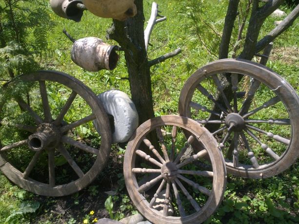 продам старі предмети вжитку колеса врубеля гребені для декору ступу