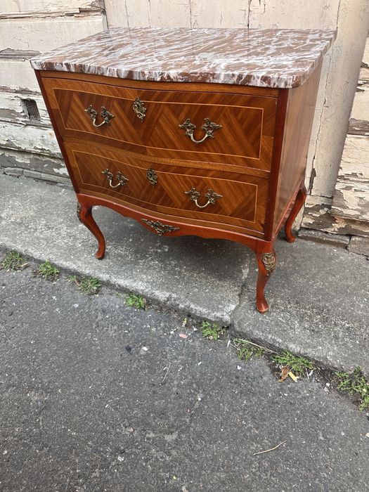 Тумба-комод та інші речі для дому