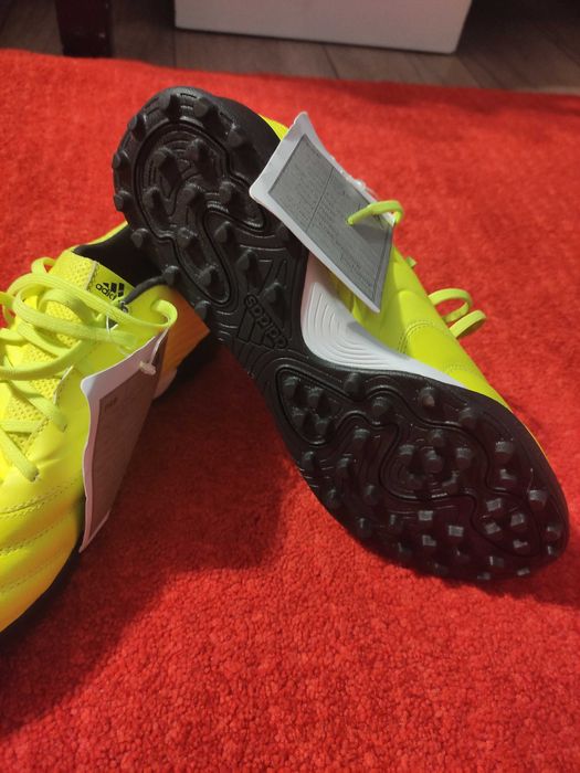 Buty Adidas turfy roz.41 1/3