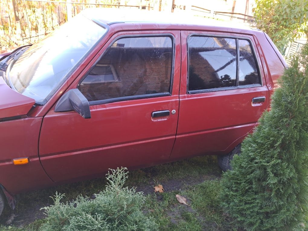 Автомобіль Славута 2006 року випуску