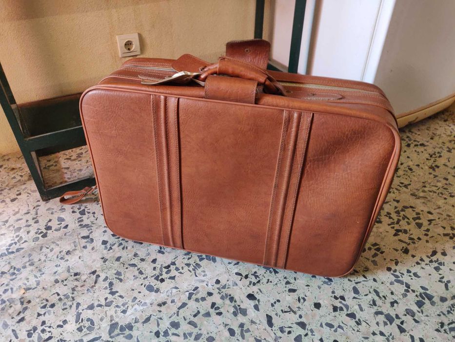 Mala de viagem antiga