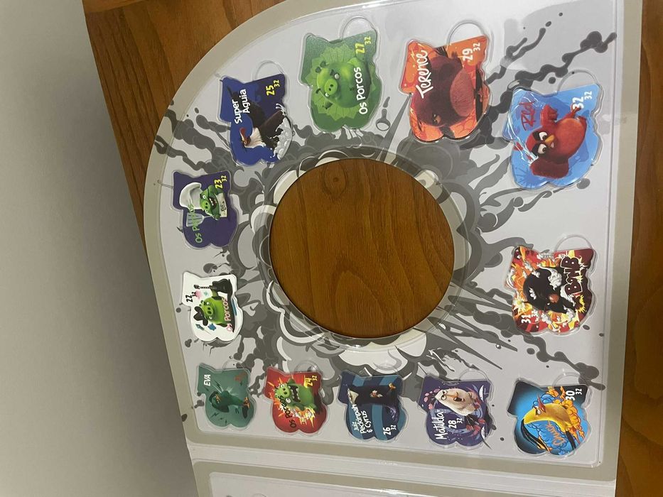 Caderneta Colecção Angry Birds - Completa