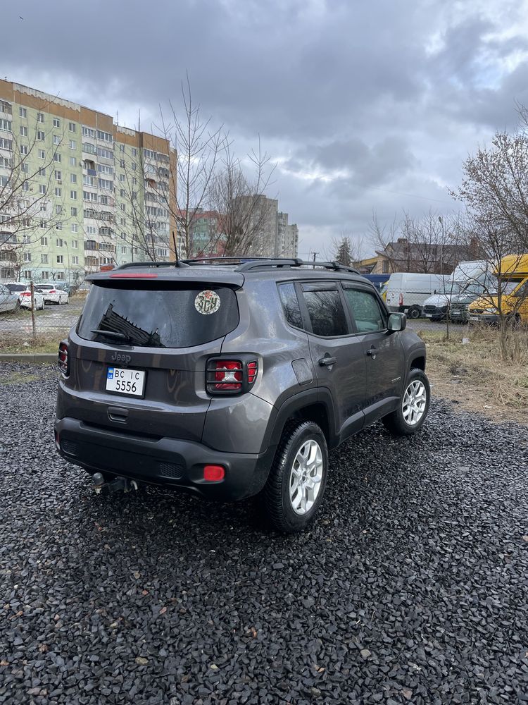 Jeep Renegade 2018 Latitude 4х4