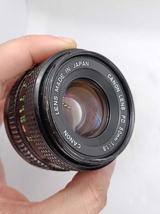 Canon AE-1 + Canon nFD 50mm f/1.8