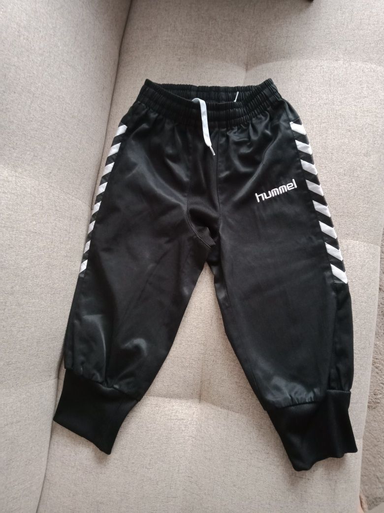 Hummel jak nowe dziecięce spodnie rozm 12/152 dresowe wym w opisie
