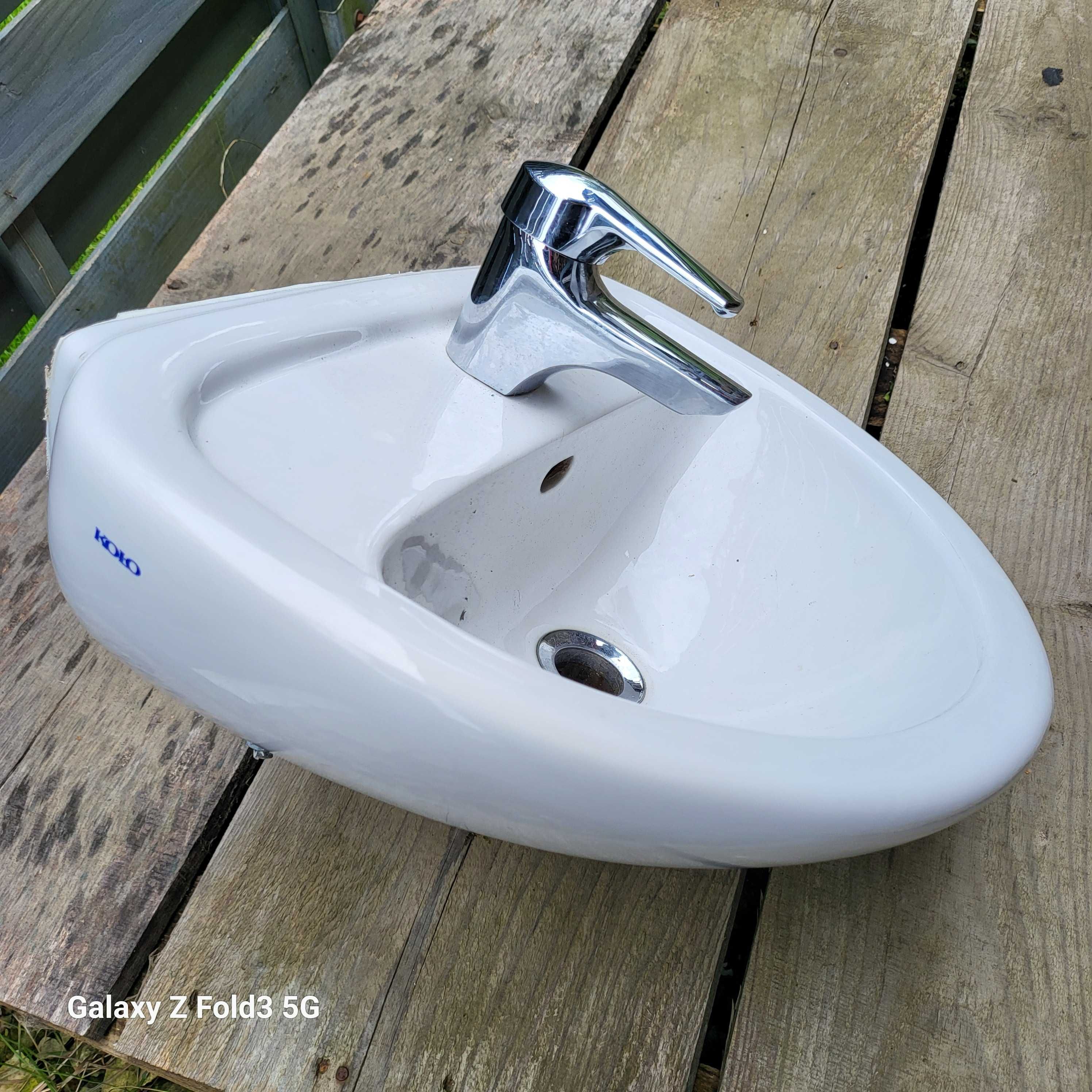 Umywalka,bidet,toaleta firmy Koło tanio