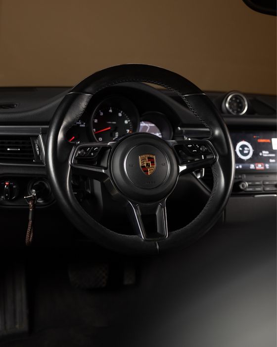 PORSCHE MACAN PDK