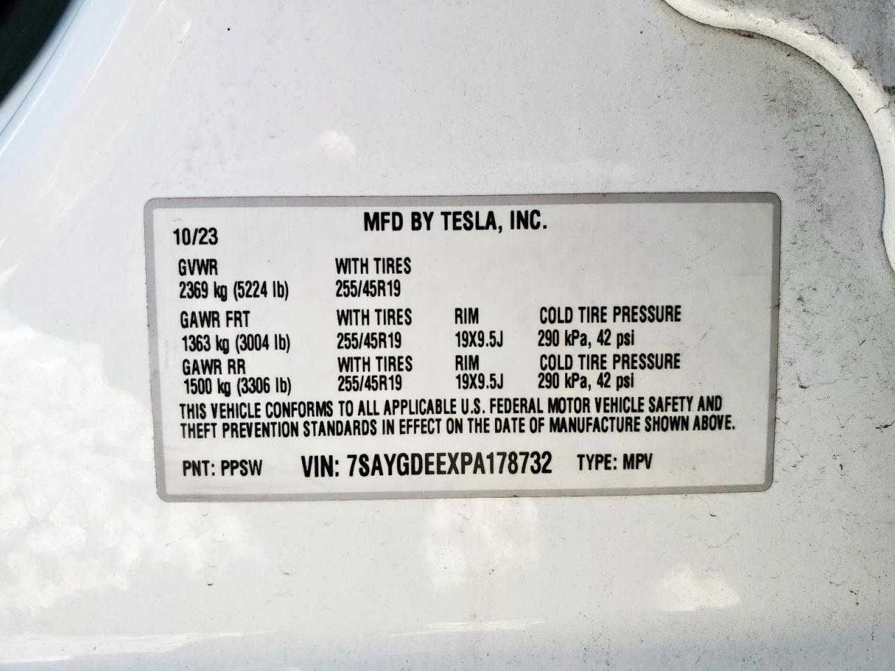 2023 TESLA MODEL Y білий колір