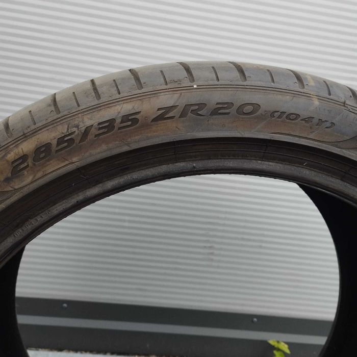 1x Pirelli P Zero PZ4 285/35R20 104Y XL * - BMW M5 M8
