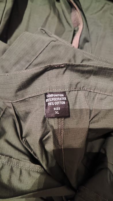 Uniforme ripstop
Uniforme 
Verde OD 
Calças XL 
Casaco L
20€ cada peça