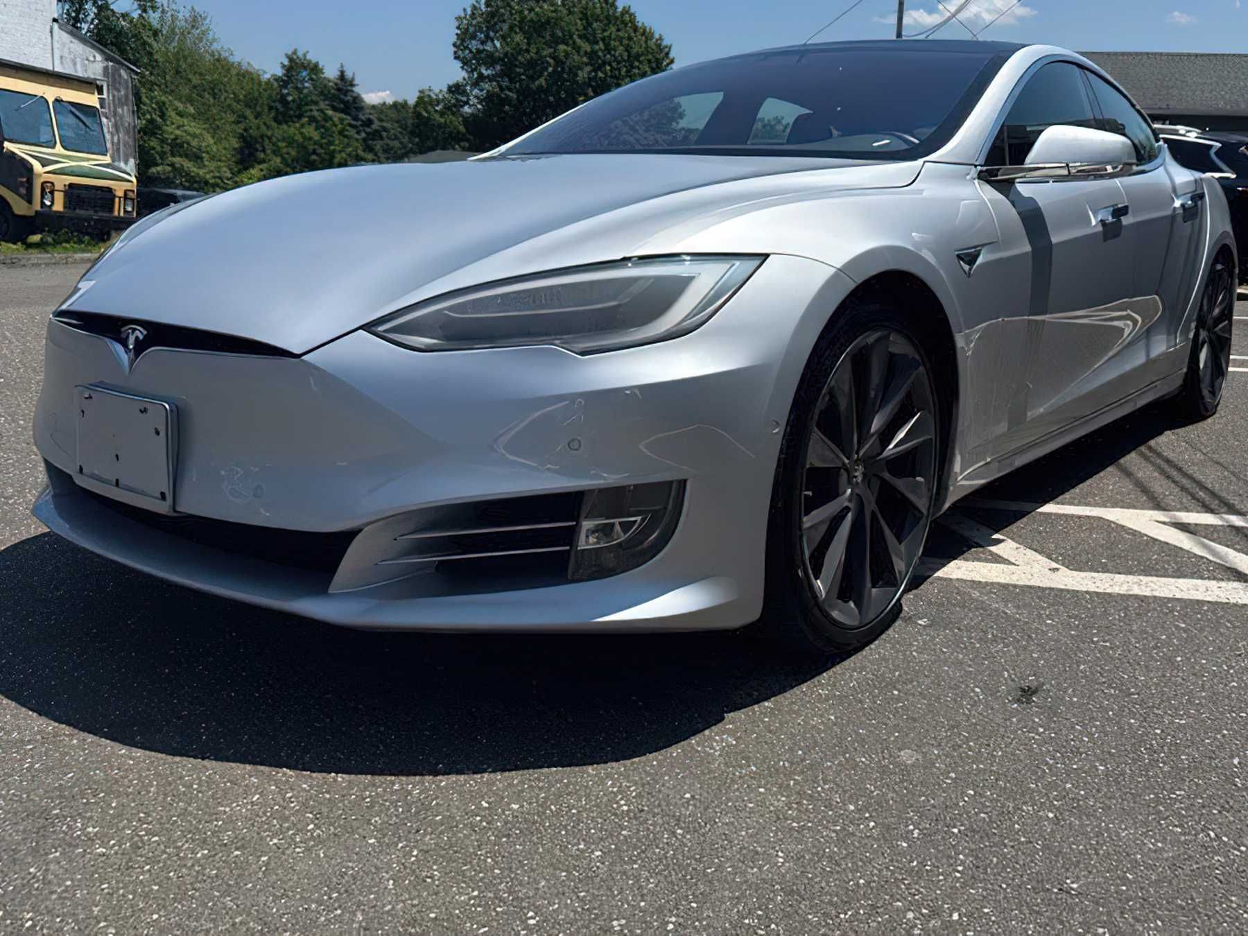 Tesla Model S 100D 2018