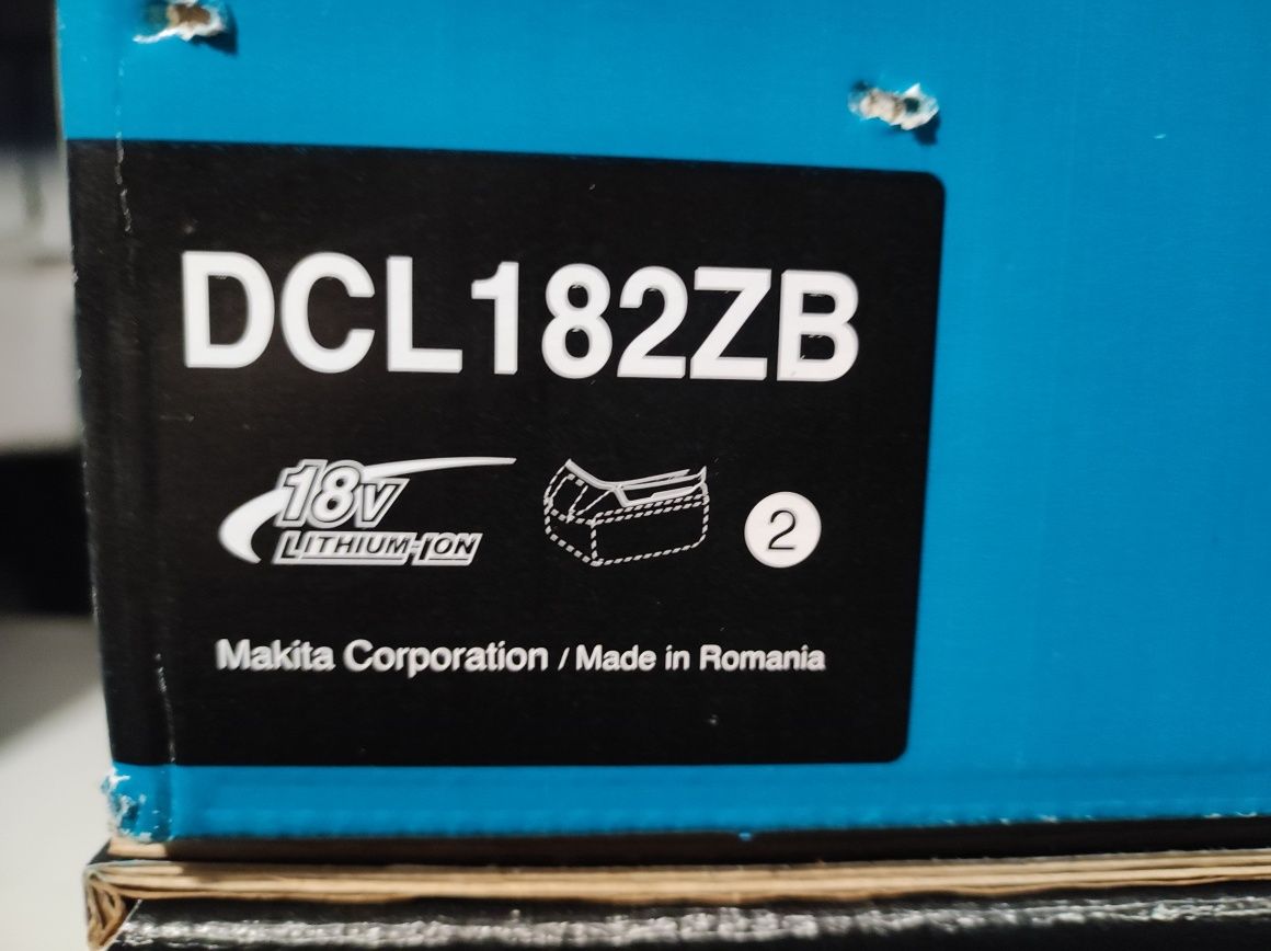 Акумуляторний пилосос Makita DCL182ZB DCL182Z