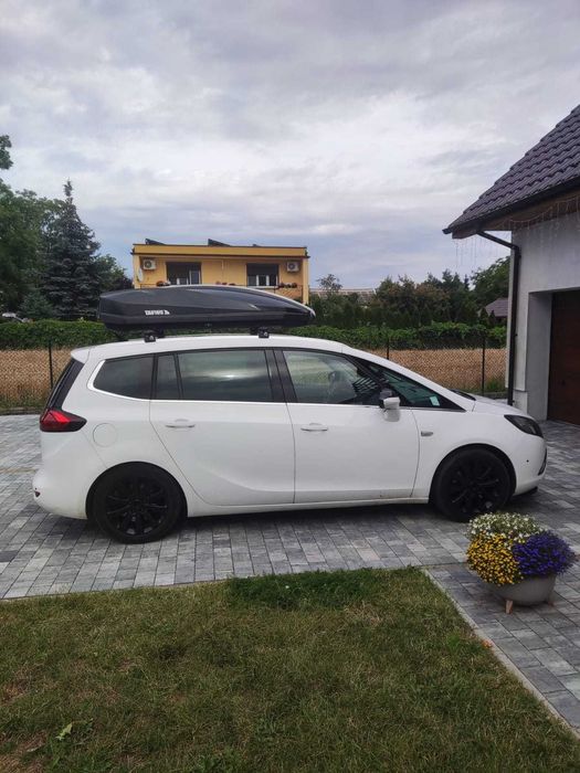 wynajem boxów dachowych i bagażników rowerowych