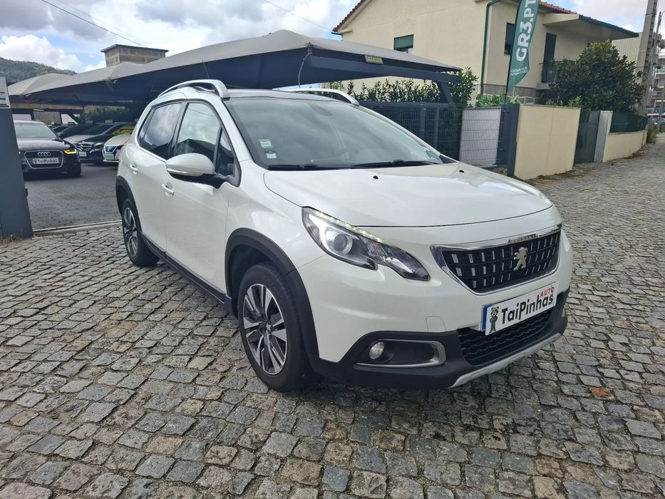 Peugeot 2008 1.2 PureTech Allure