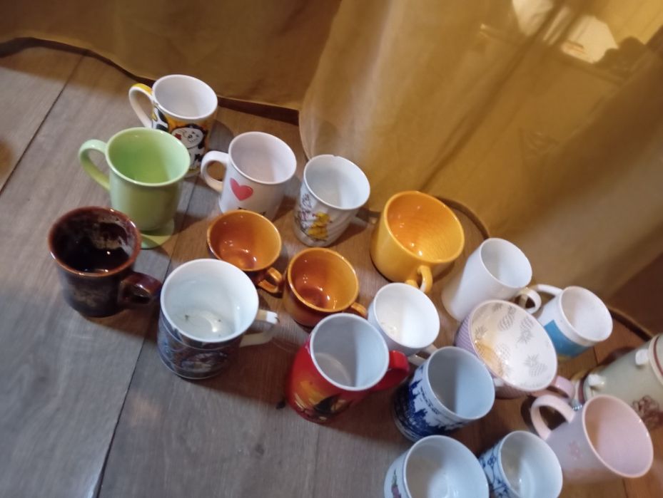 Kubki kolorowe filizanki