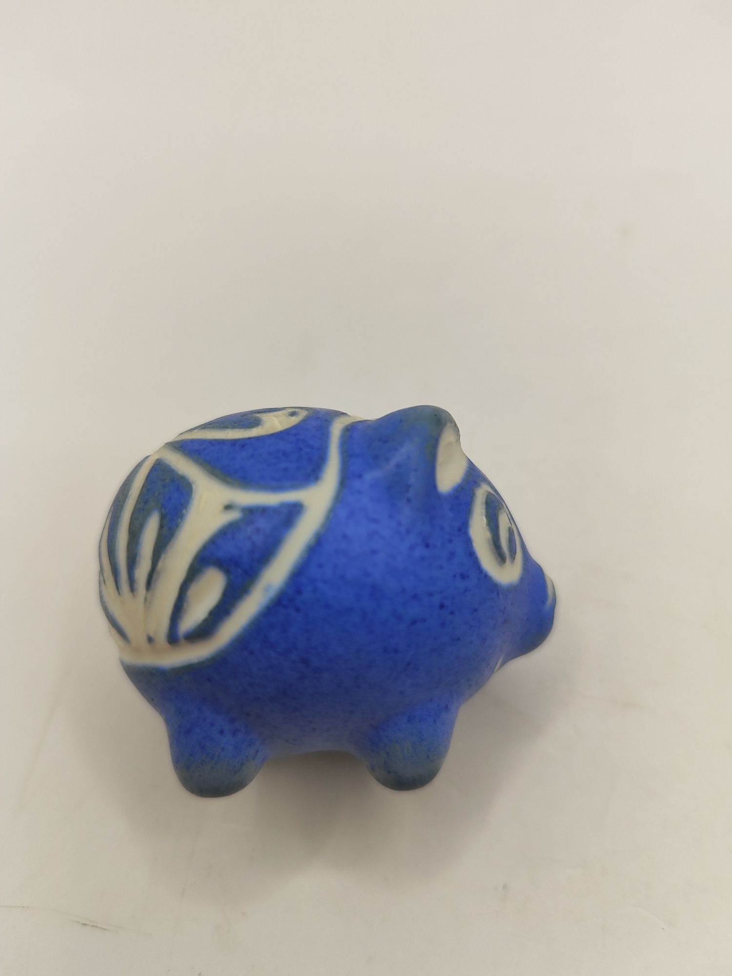 Niebieska figurka świnka Pablo Zabal Meksyk kolekcja świnek