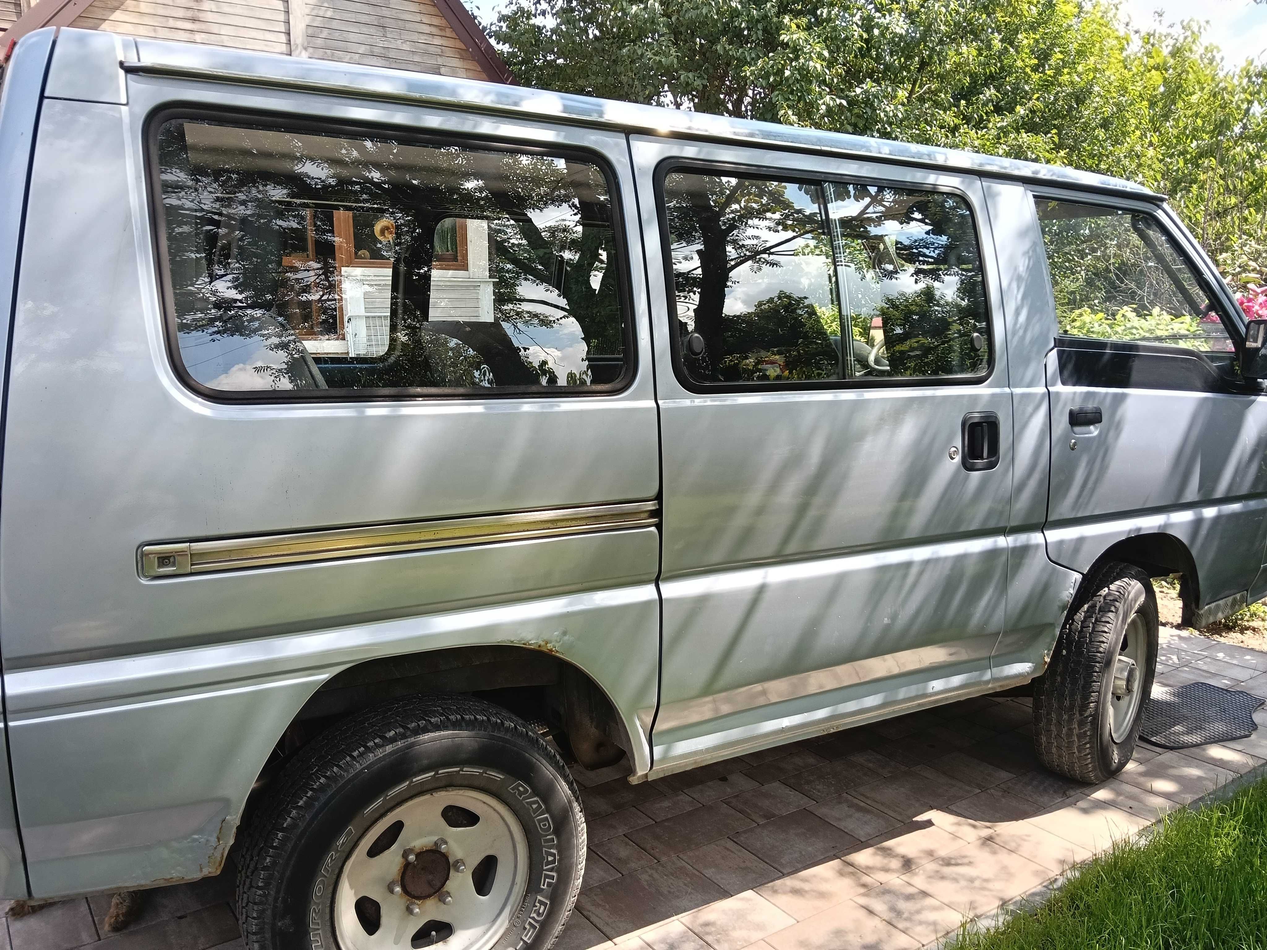 Mitsubishi L 300 4x4 2,5 TD