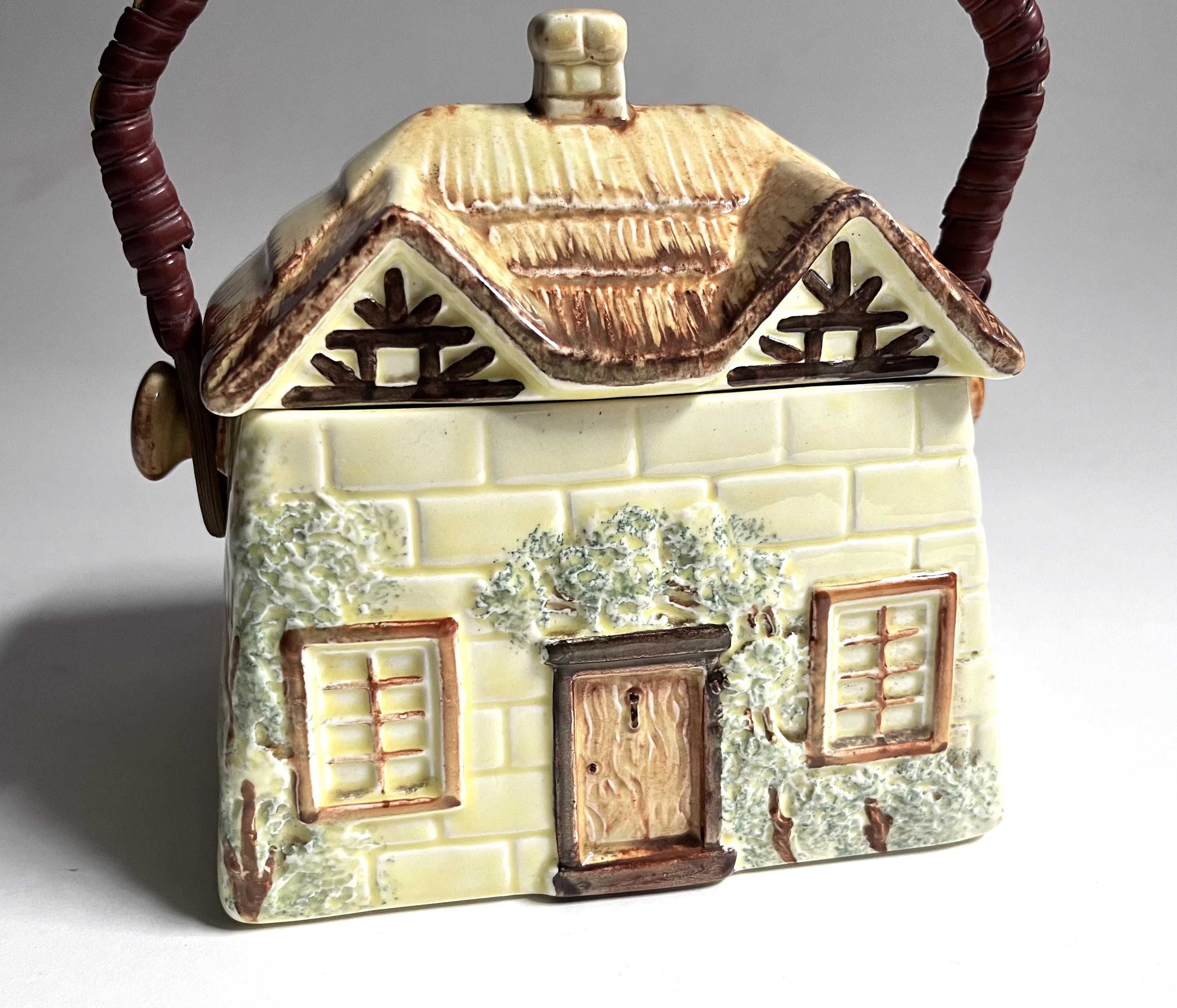 Ceramiczny pojemnik na ciastka- rustykalny dom Keele St. Pottery
