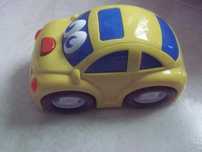 Carro com luz e som
