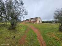 Terreno com 12,5 ha e ruína com 150 m2 perto de Vila Viçosa