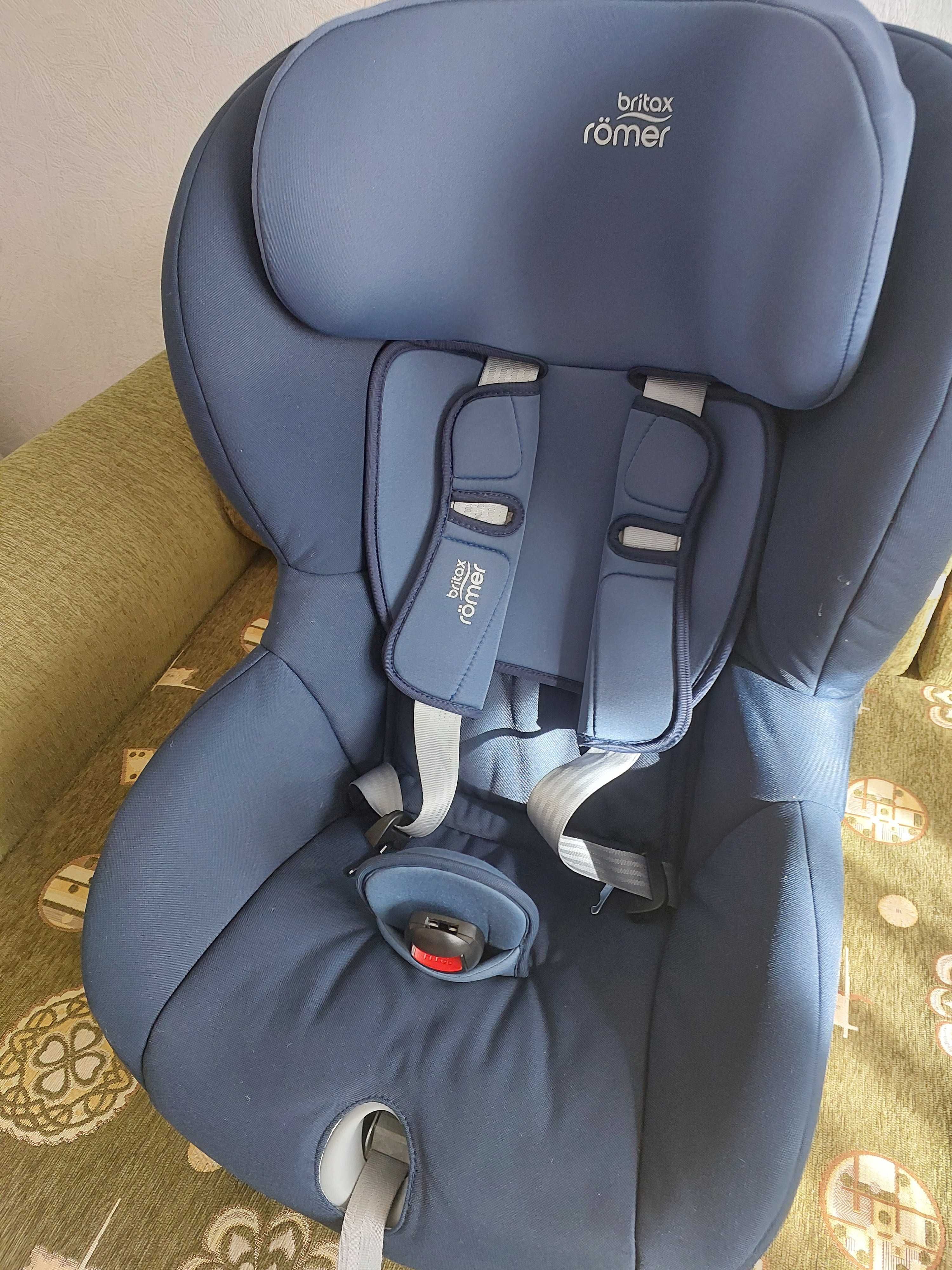 Автокрісло Britax Römer KING II бу