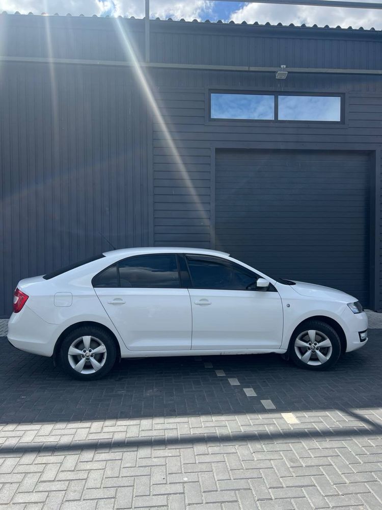 Продам Skoda Rapid 2014 р