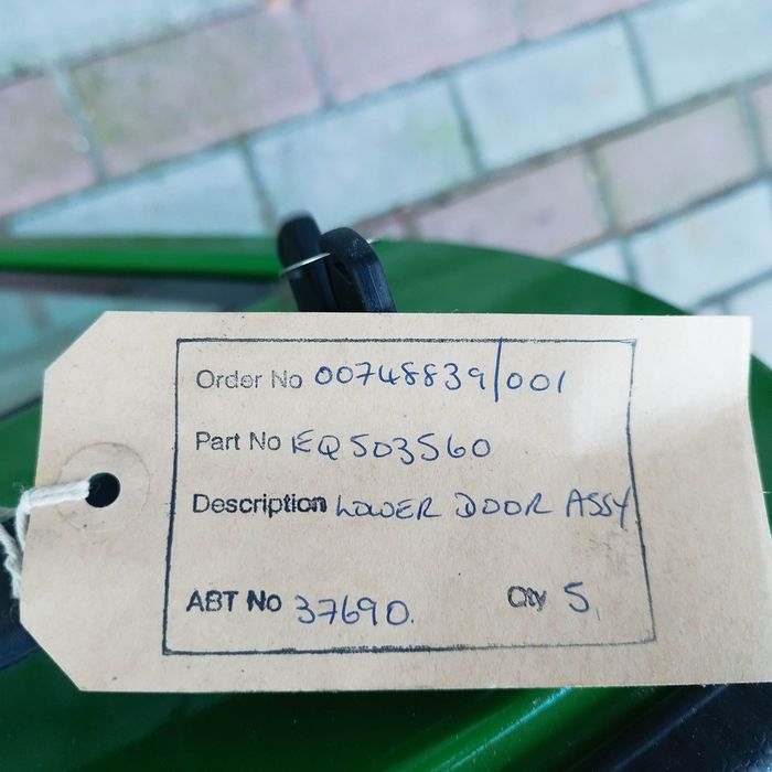 Drzwi dolne Ladowarka John Deere 4400 lub 4500 EQ503560 Nowe