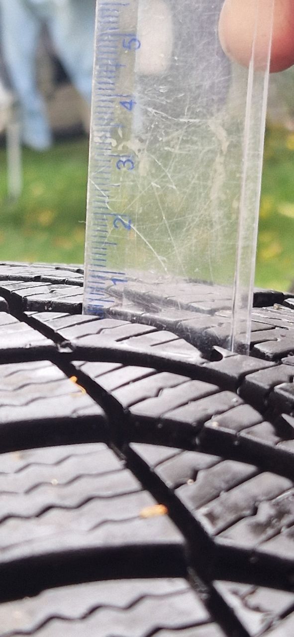 Sprzedam opony Michelin Alpin A4