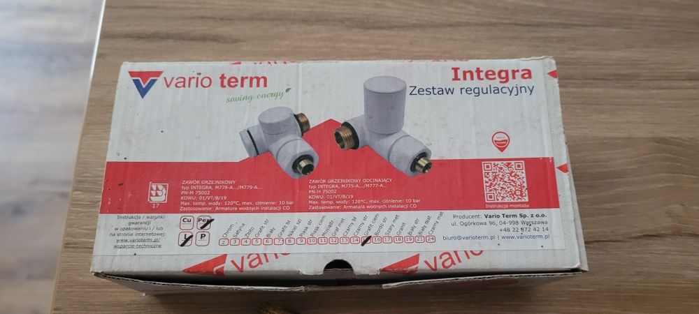 Zawór do grzejnika łazienkowego.