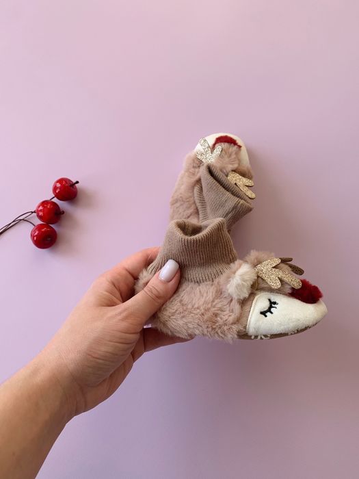 Плюшеві пінетки від Next