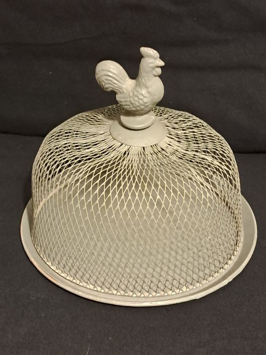 Prato com campânula vintage