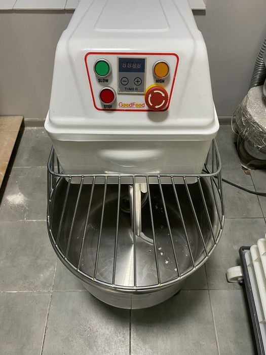 Тестомес. Две скорости. Таймер. Автостоп.