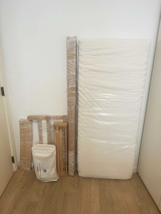 Cama criança SNIGLAR ikea 70x160 + colchão UNDERLIG