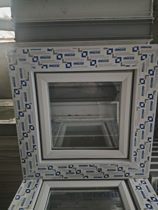 Okno nowe 40x40 uchylne