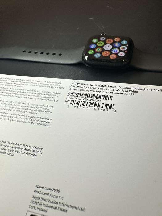 Apple Watch Series 10 42mm Jet Black Aluminium