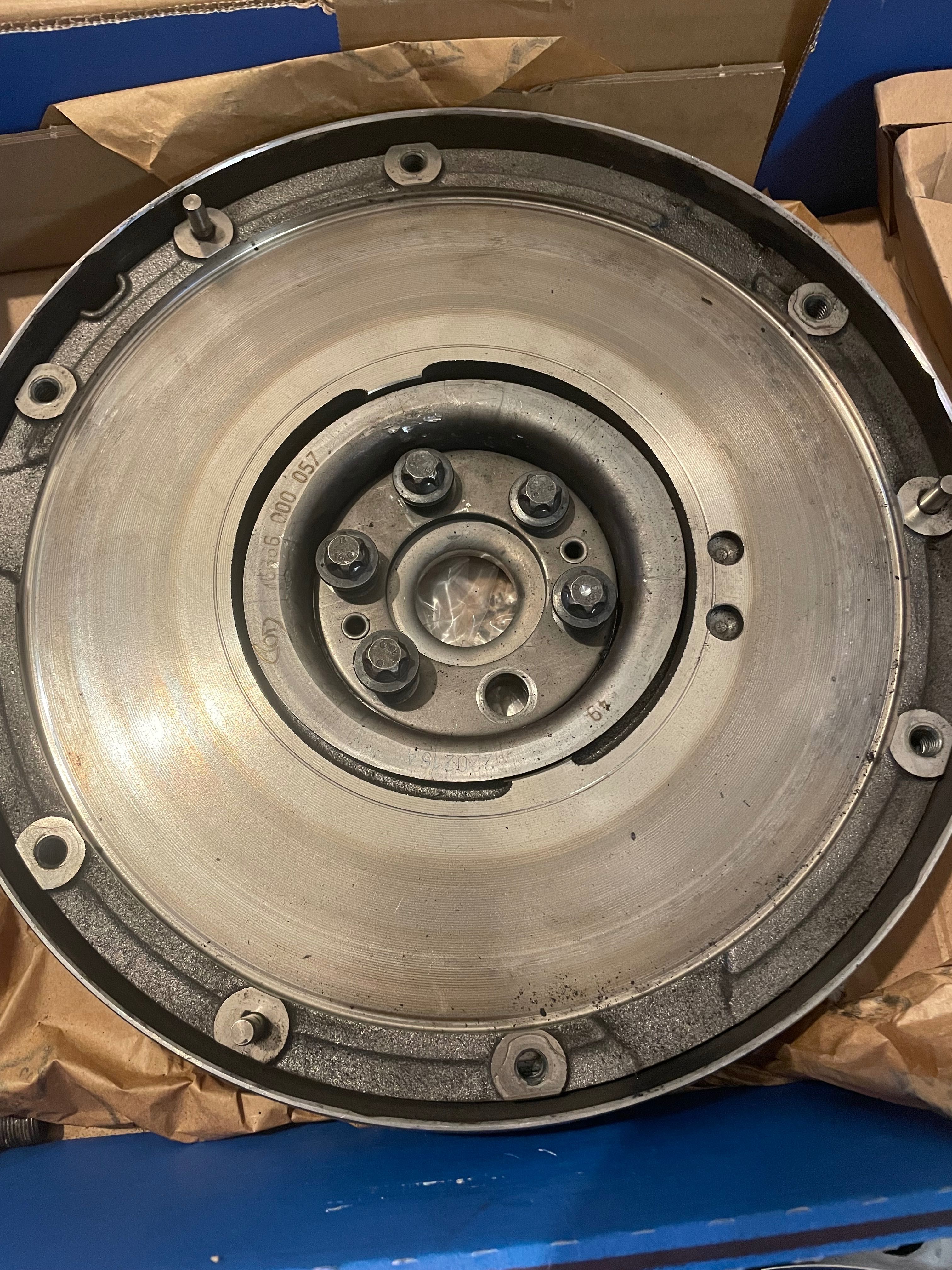 Sprzęgło dwumasa tarcza docisk wysprzęglik VOLVO S40 II V50 1.8 B