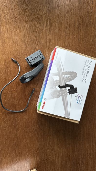 Bosh kiox 300 + uchwyt + kabel