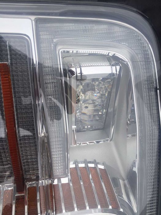 Ford F150 Lampy przod LED I zwykle  NOWE Roku 2018-20