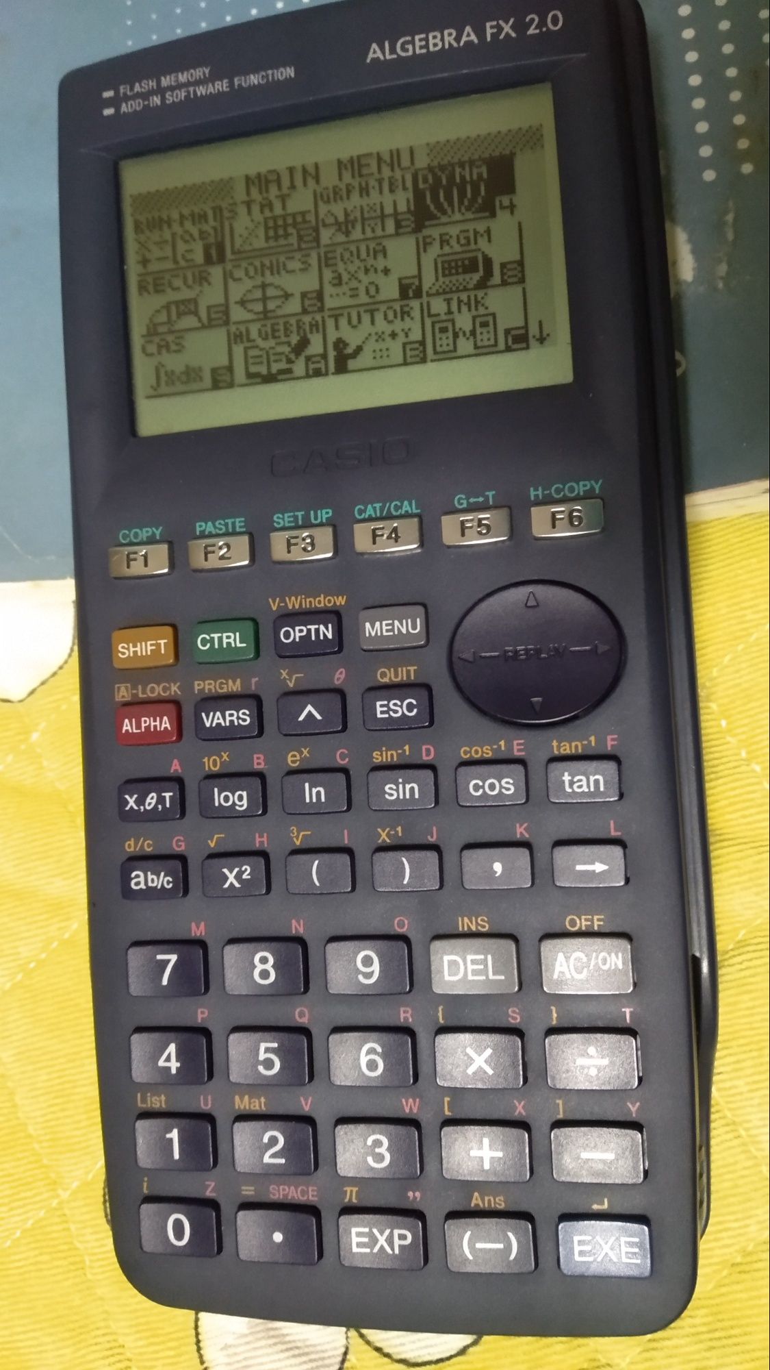 Calculadora Científica CASIO Álgebra FX 2.0