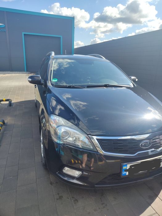 KIA CED crd 2009 рік 1.6 Дизель