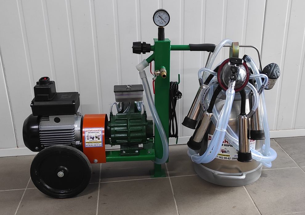 Вакуумний насос, масляного типу на доїльний апарат