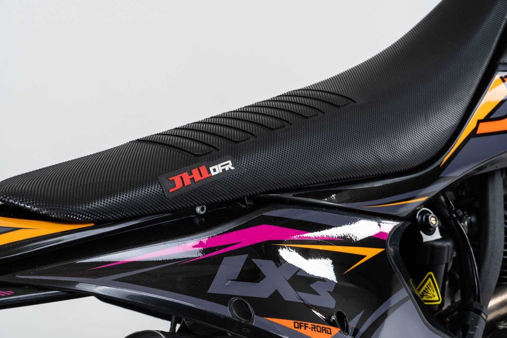 Мотоцкил JHL LX3 300