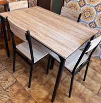 Conjunto de mesa para cozinha c/ 4 cadeiras - Poucas marcas de uso