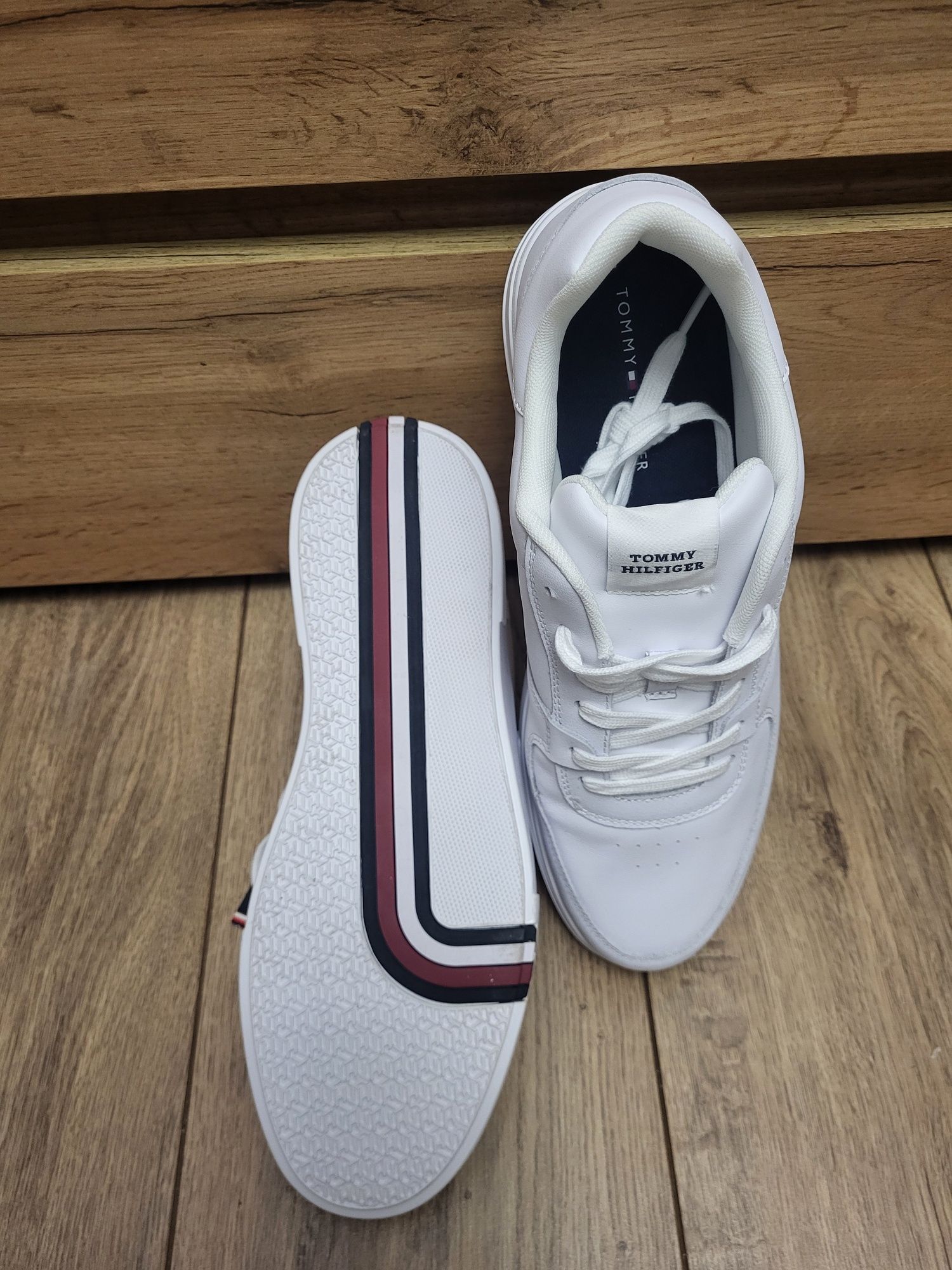 Взуття чоловіче Tommy Hilfiger