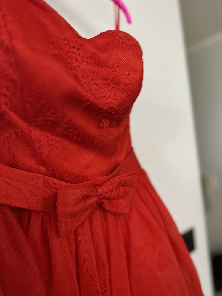 Sukienka gorsetowa czerwona
