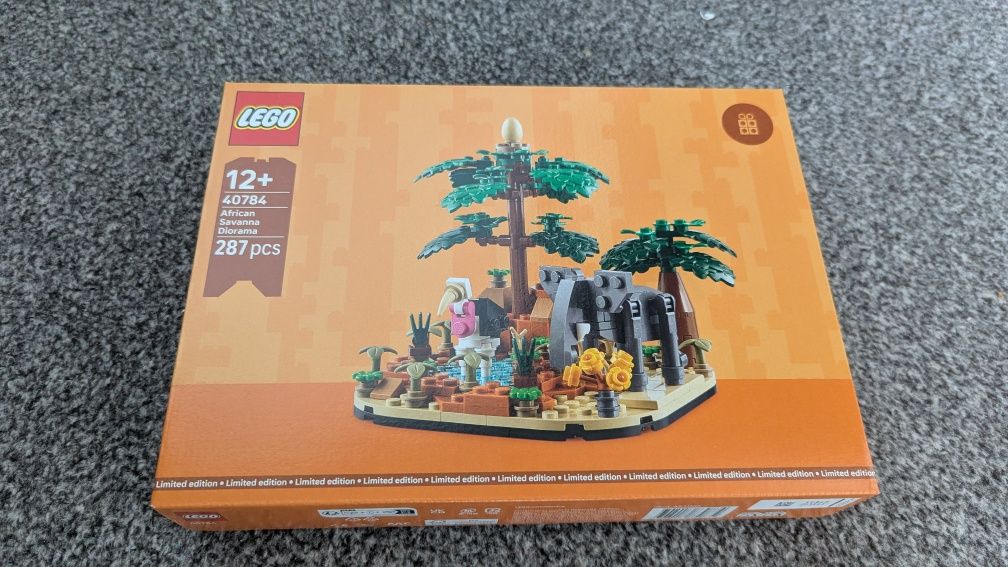 LEGO® 40784 Inne - Diorama z afrykańską sawanną