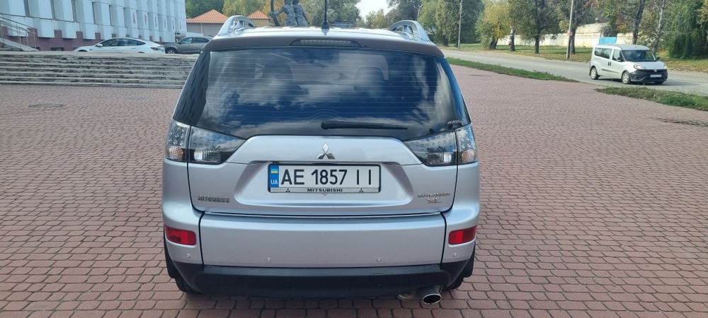 Продам Mitsubishi Outlander XL