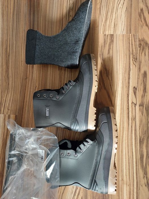 Labrador Buty za kostkę z wkladem ocieplajacym rozm 51/52