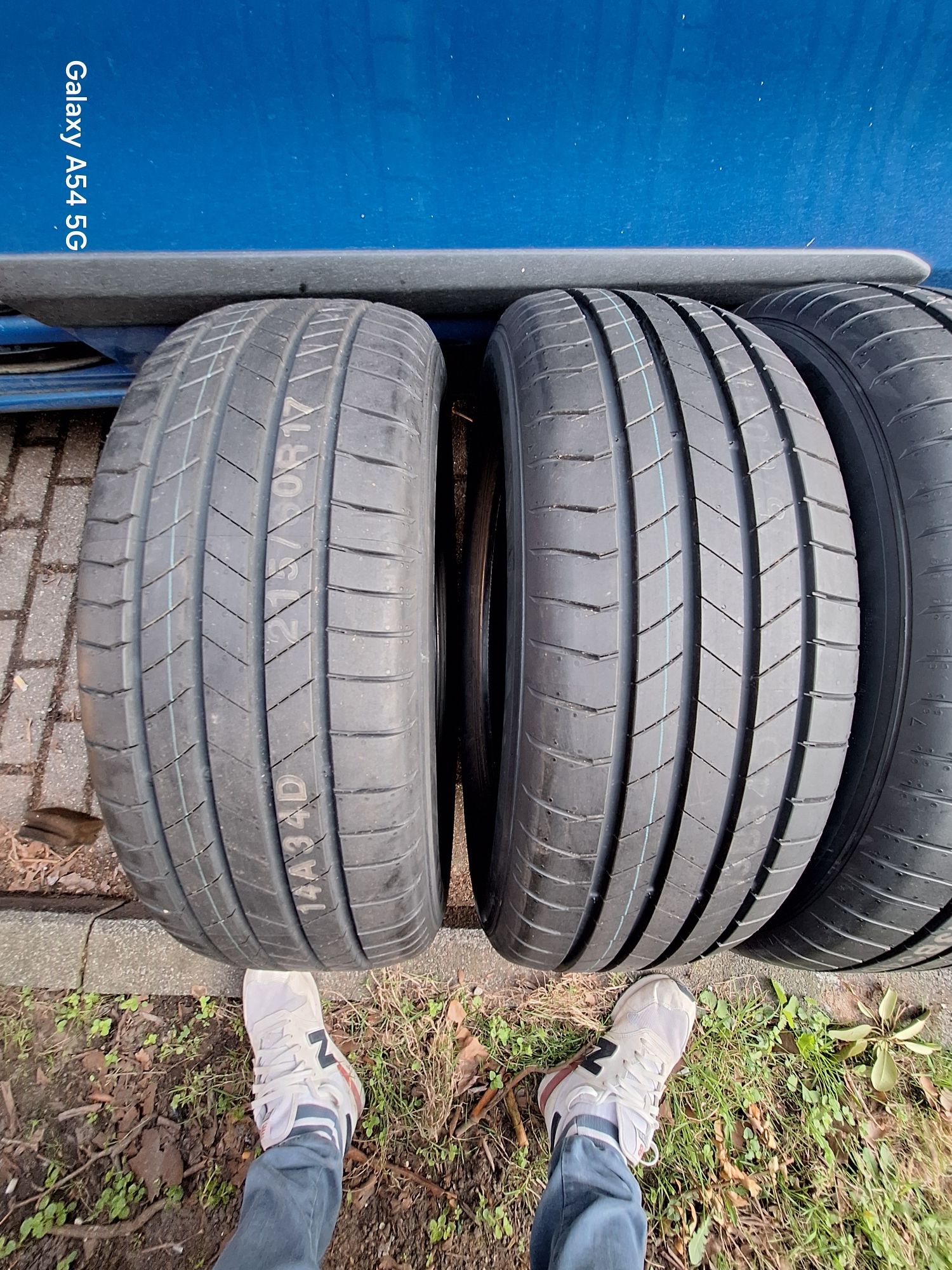 Продам новые шины Kumho 215 60 17 2024