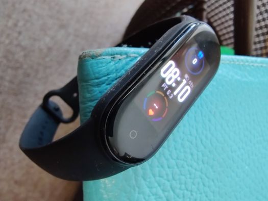 Xiaomi Mi Band 5 - Opaska Sportowa. Wersja z PL dystrybucji!